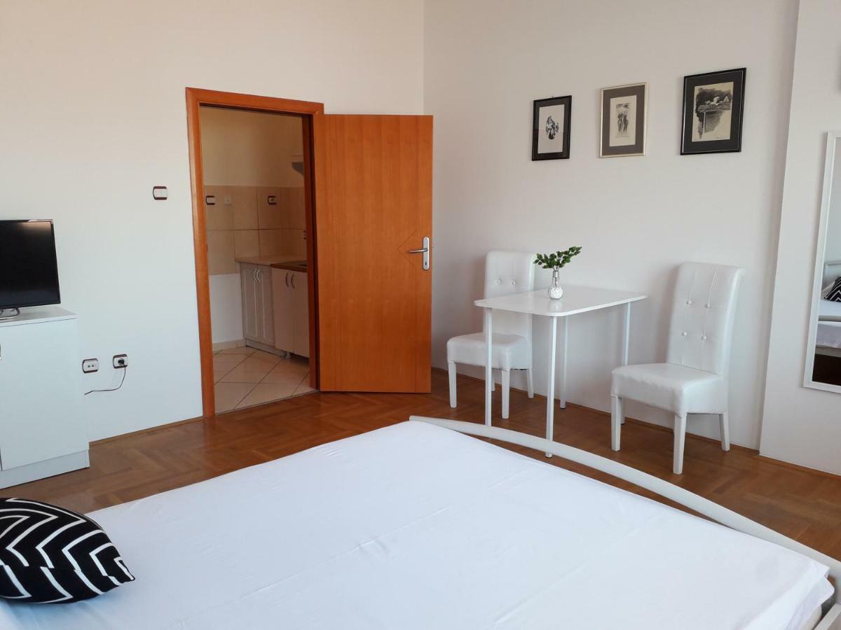 Apartman Dunja Ns 2 노비사드 외부 사진