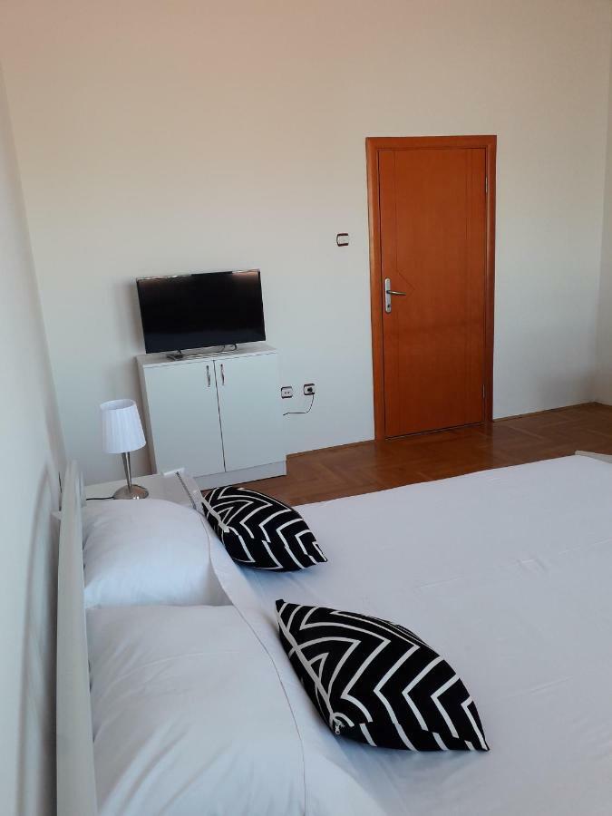 Apartman Dunja Ns 2 노비사드 외부 사진